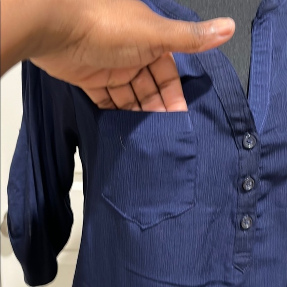 New York and Company Top Medium Navy Roll Tab Sleeve Henley Chiffon Front Rayon - Picture 6 of 11